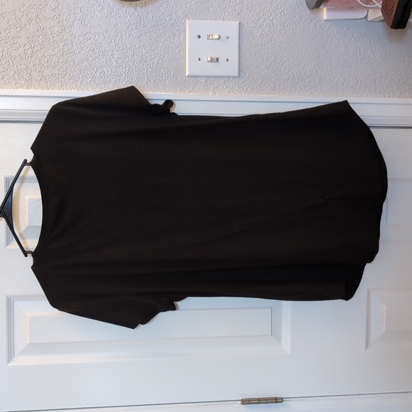 No Boundaries "Love Whatever" Black T-shirt in Size Medium - Picture 3 of 3